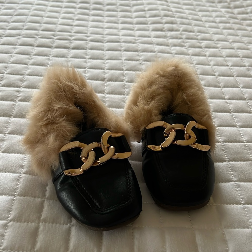 Fur Loafers size 7 toddler US